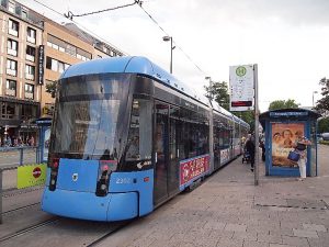 Les nouveaux Trams cohabitent avec les anciens modèles